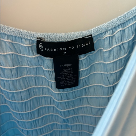 NWOT Ruched Knit Top - size 2 - Picture 4 of 6